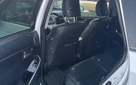 Toyota Prius IV XW50, 2016 год, 1 460 000 рублей, 3 фотография