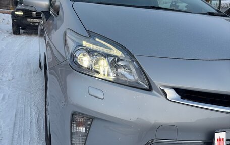 Toyota Prius IV XW50, 2016 год, 1 460 000 рублей, 6 фотография