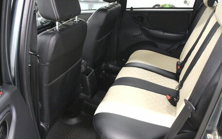 Chevrolet Niva I рестайлинг, 2018 год, 810 000 рублей, 10 фотография