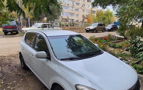 KIA cee'd I рестайлинг, 2011 год, 700 000 рублей, 3 фотография