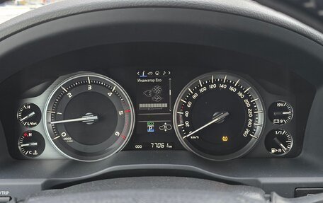 Toyota Land Cruiser 200, 2019 год, 8 000 000 рублей, 15 фотография