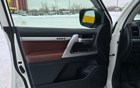 Toyota Land Cruiser 200, 2019 год, 8 000 000 рублей, 11 фотография