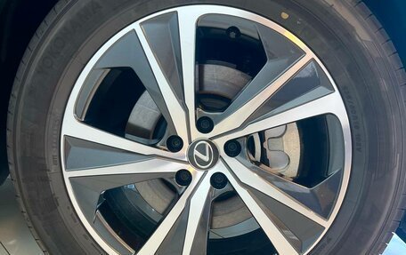 Lexus RX IV рестайлинг, 2025 год, 8 130 000 рублей, 10 фотография