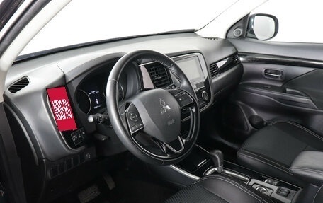 Mitsubishi Outlander III рестайлинг 3, 2019 год, 2 947 000 рублей, 9 фотография