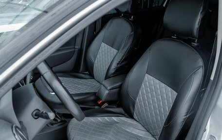 Renault Logan II, 2019 год, 1 046 000 рублей, 17 фотография