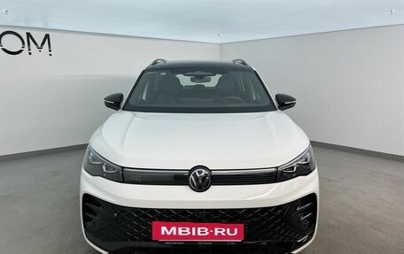 Volkswagen Tiguan, 2025 год, 5 355 000 рублей, 3 фотография