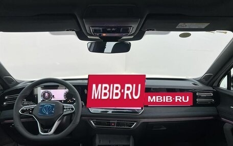 Volkswagen Tiguan, 2025 год, 5 355 000 рублей, 7 фотография