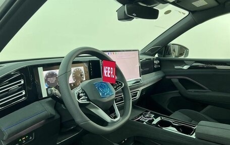 Volkswagen Tiguan, 2025 год, 5 355 000 рублей, 9 фотография