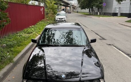 BMW 5 серия, 1990 год, 1 000 000 рублей, 2 фотография