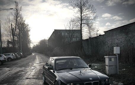 BMW 5 серия, 1990 год, 1 000 000 рублей, 8 фотография