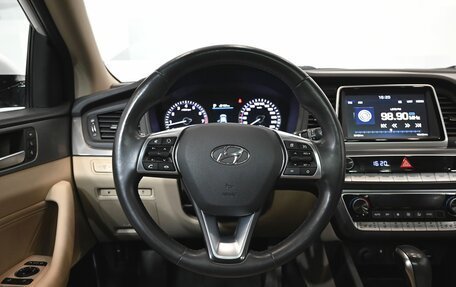 Hyundai Sonata VII, 2018 год, 2 425 000 рублей, 15 фотография