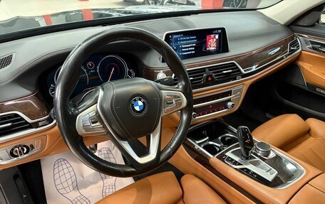BMW 7 серия, 2016 год, 3 290 000 рублей, 13 фотография