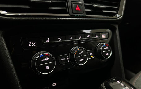 Volkswagen Taos, 2021 год, 2 280 000 рублей, 16 фотография