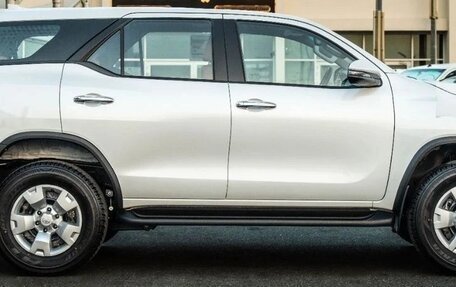 Toyota Fortuner II, 2025 год, 5 020 000 рублей, 4 фотография