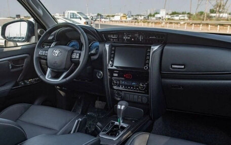 Toyota Fortuner II, 2025 год, 5 020 000 рублей, 26 фотография