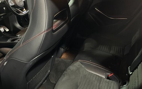 Mercedes-Benz CLA, 2017 год, 1 600 000 рублей, 29 фотография