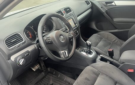 Volkswagen Golf VI, 2011 год, 900 000 рублей, 23 фотография