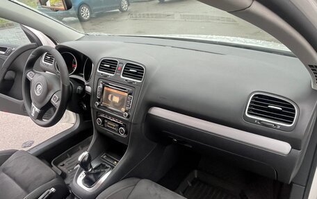 Volkswagen Golf VI, 2011 год, 900 000 рублей, 28 фотография