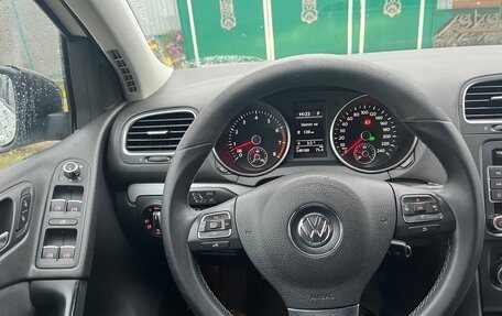 Volkswagen Golf VI, 2011 год, 900 000 рублей, 34 фотография