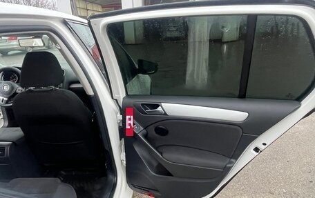 Volkswagen Golf VI, 2011 год, 900 000 рублей, 30 фотография