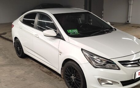 Hyundai Solaris II рестайлинг, 2015 год, 1 200 000 рублей, 8 фотография