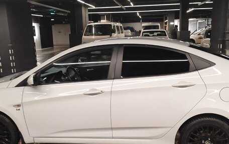 Hyundai Solaris II рестайлинг, 2015 год, 1 200 000 рублей, 6 фотография