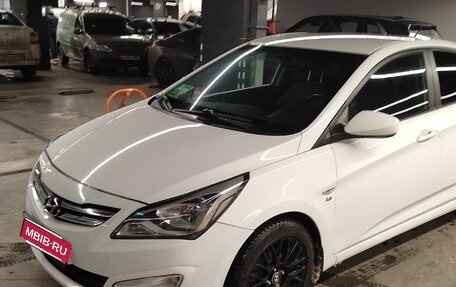 Hyundai Solaris II рестайлинг, 2015 год, 1 200 000 рублей, 7 фотография