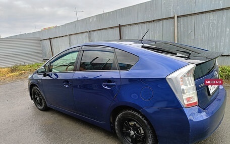 Toyota Prius, 2009 год, 985 000 рублей, 4 фотография