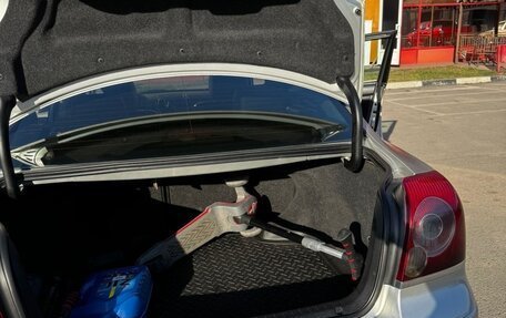 Toyota Avensis III рестайлинг, 2007 год, 550 000 рублей, 11 фотография