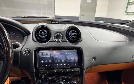 Jaguar XJ IV (X351), 2017 год, 3 777 777 рублей, 13 фотография