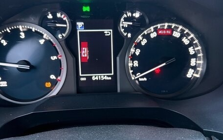 Toyota Land Cruiser Prado 150 рестайлинг 2, 2018 год, 6 500 000 рублей, 8 фотография