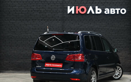 Volkswagen Touran III, 2011 год, 1 300 000 рублей, 6 фотография