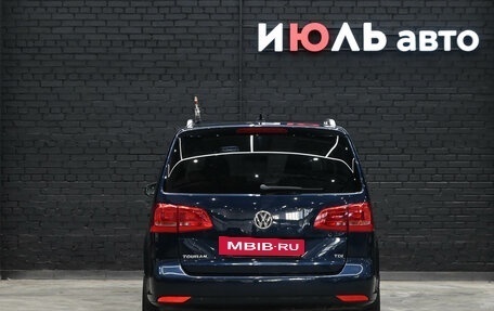 Volkswagen Touran III, 2011 год, 1 300 000 рублей, 5 фотография