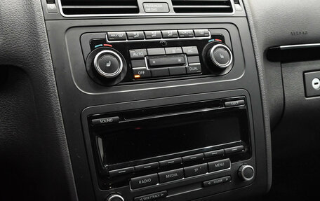 Volkswagen Touran III, 2011 год, 1 300 000 рублей, 13 фотография