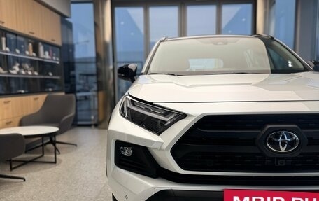 Toyota RAV4, 2025 год, 4 499 000 рублей, 21 фотография