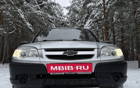 Chevrolet Niva I рестайлинг, 2013 год, 630 000 рублей, 4 фотография