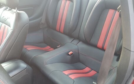 Ford Mustang VI рестайлинг, 2019 год, 2 840 000 рублей, 7 фотография