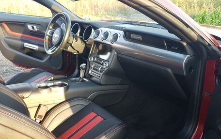 Ford Mustang VI рестайлинг, 2019 год, 2 840 000 рублей, 8 фотография