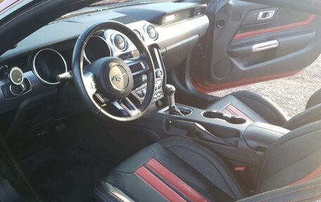 Ford Mustang VI рестайлинг, 2019 год, 2 840 000 рублей, 9 фотография