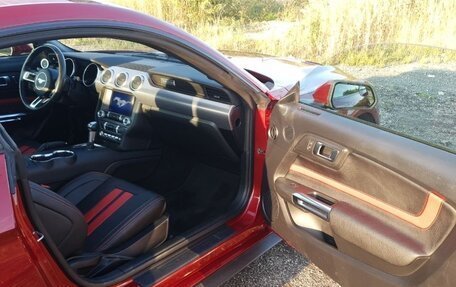 Ford Mustang VI рестайлинг, 2019 год, 2 840 000 рублей, 12 фотография