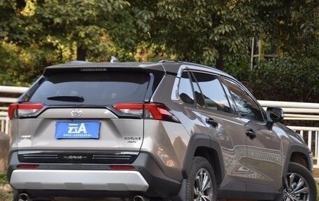 Toyota RAV4, 2024 год, 3 фотография