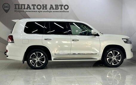 Toyota Land Cruiser 200, 2021 год, 8 500 000 рублей, 4 фотография