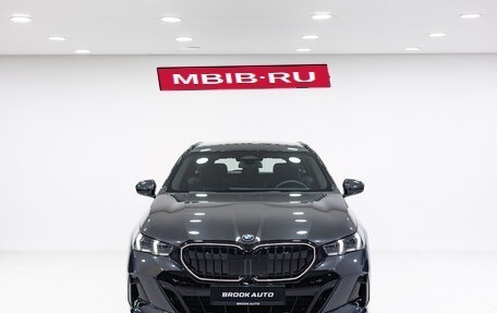 BMW 5 серия, 2024 год, 8 990 000 рублей, 2 фотография