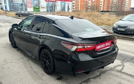 Toyota Camry, 2021 год, 2 500 000 рублей, 4 фотография