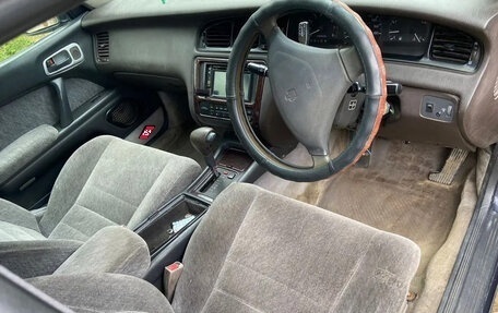 Toyota Crown, 1993 год, 300 000 рублей, 4 фотография