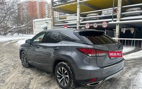 Lexus RX IV рестайлинг, 2020 год, 5 500 000 рублей, 4 фотография
