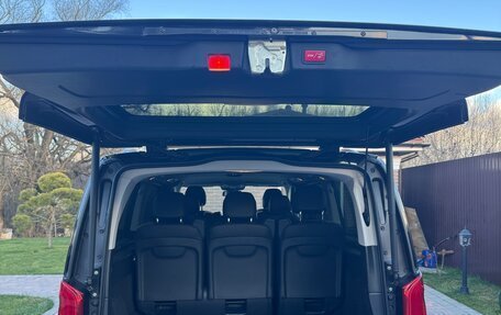 Mercedes-Benz V-Класс, 2021 год, 6 700 000 рублей, 32 фотография