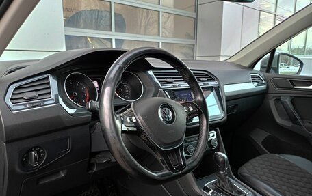 Volkswagen Tiguan II, 2018 год, 2 397 100 рублей, 5 фотография