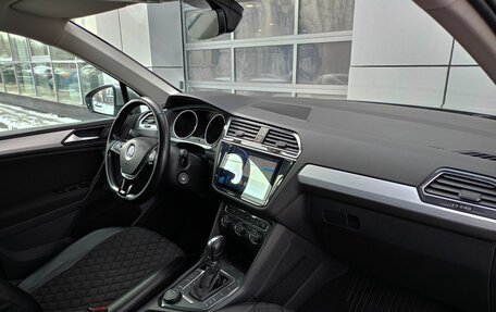 Volkswagen Tiguan II, 2018 год, 2 397 100 рублей, 6 фотография