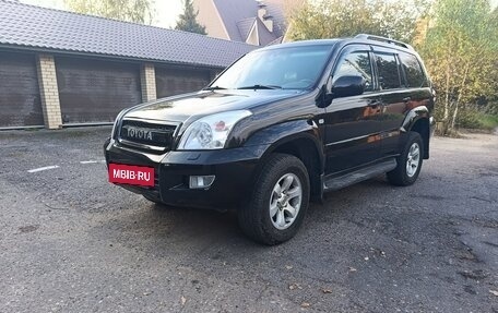 Toyota Land Cruiser Prado 120 рестайлинг, 2004 год, 1 750 000 рублей, 2 фотография